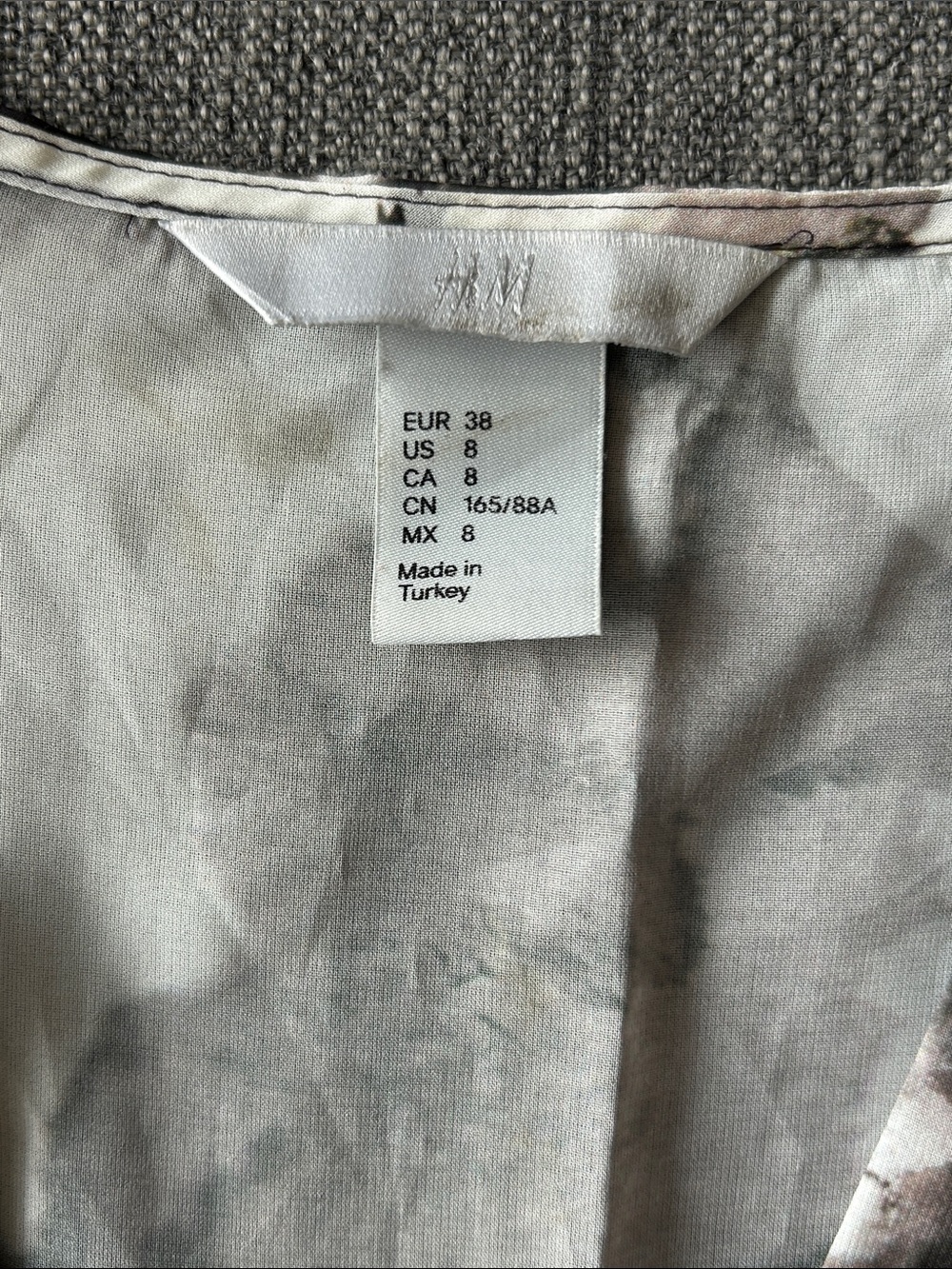 H&M Abstract Print Wrap Top - Picture 3 of 3